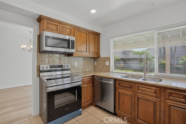 14652 Devonshire Avenue, Tustin CA: https://media.crmls.org/medias/412eb2be-acd0-4886-830a-3c7dcf66edba.jpg