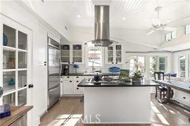 Detail Gallery Image 3 of 17 For 31642 Jewel Ave, Laguna Beach,  CA 92651 - 3 Beds | 2 Baths