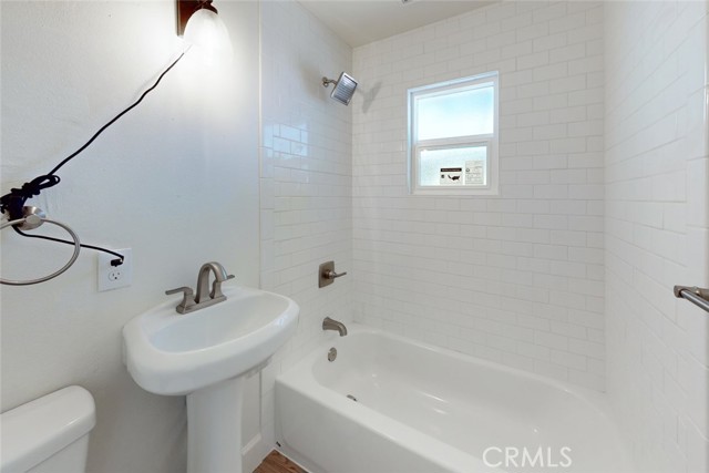 Detail Gallery Image 27 of 49 For 358 E 12th St, Chico,  CA 95928 - 2 Beds | 1/1 Baths