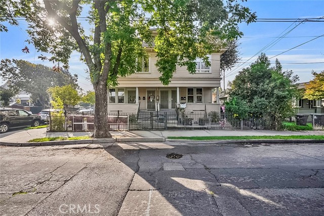 700 W Park, Stockton CA: https://media.crmls.org/medias/412f145a-18c7-4580-8083-6516a74aa9a8.jpg