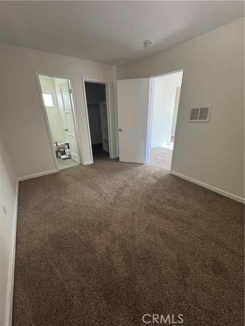 410 N San Jacinto Street, Hemet CA: https://media.crmls.org/medias/412f9b73-2208-4772-9be6-b18e1b57fddb.jpg