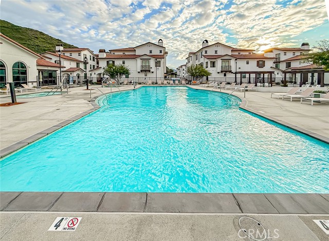 Detail Gallery Image 60 of 73 For 246 San Miguel Island Dr, Camarillo,  CA 93012 - 4 Beds | 2/1 Baths