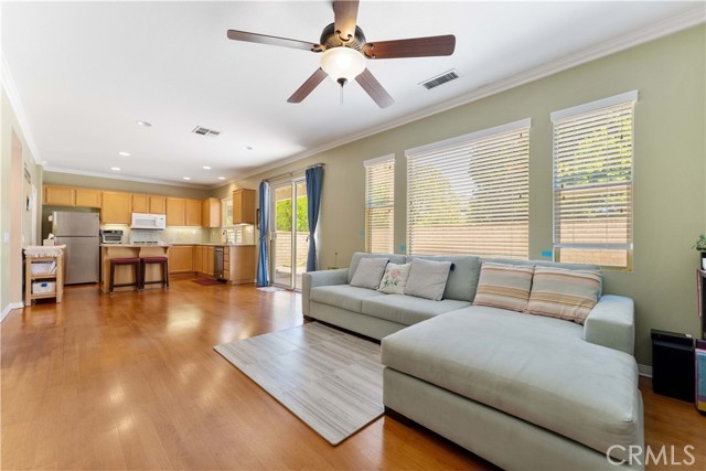 Detail Gallery Image 6 of 35 For 27952 Agapanthus Ln, Valencia,  CA 91354 - 3 Beds | 2/1 Baths