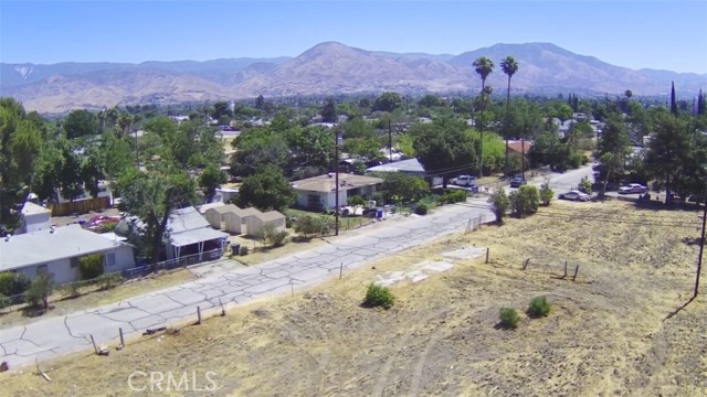 Detail Gallery Image 17 of 21 For 25237 Bessant St, San Bernardino,  CA 92404 - – Beds | – Baths