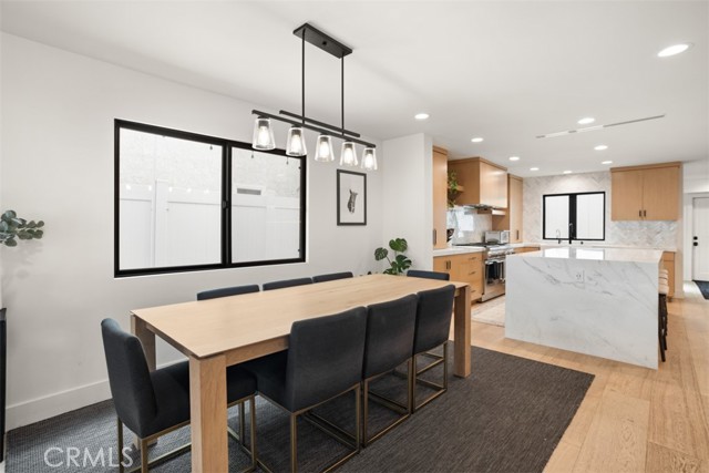 Detail Gallery Image 8 of 64 For 307 18th St, Huntington Beach,  CA 92648 - 3 Beds | 3/1 Baths