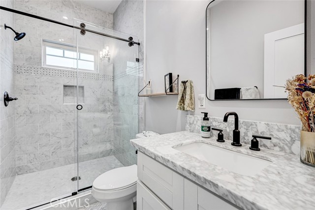 Detail Gallery Image 29 of 52 For 825 Center, El Segundo,  CA 90245 - 4 Beds | 3 Baths