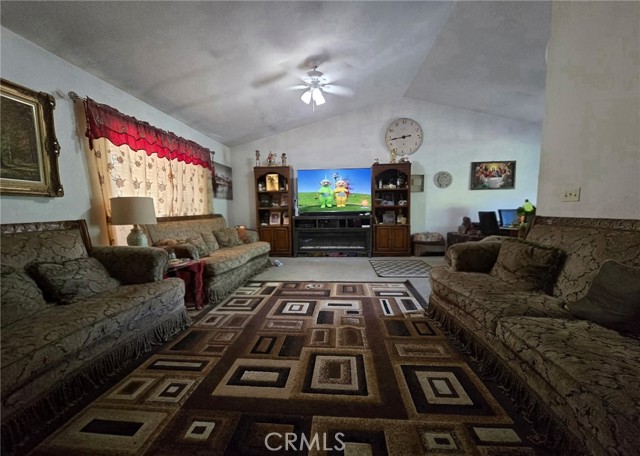 4880 Klamath Road, Kelseyville CA: https://media.crmls.org/medias/41326b11-6e1a-450e-9360-271ee84d4fd8.jpg