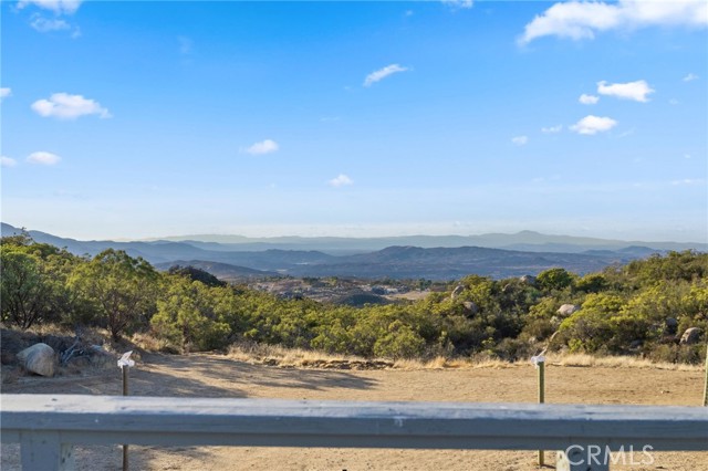 Detail Gallery Image 18 of 74 For 49780 Windsong Way, Aguanga,  CA 92536 - 5 Beds | 4 Baths