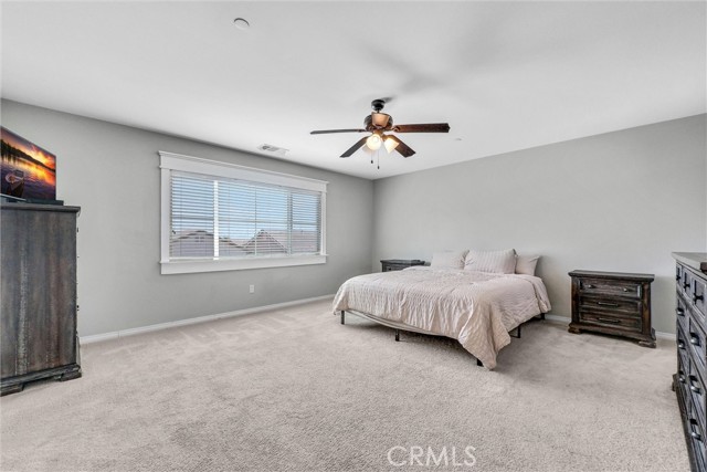 Detail Gallery Image 14 of 34 For 18123 Corktree Dr, San Bernardino,  CA 92407 - 4 Beds | 3 Baths