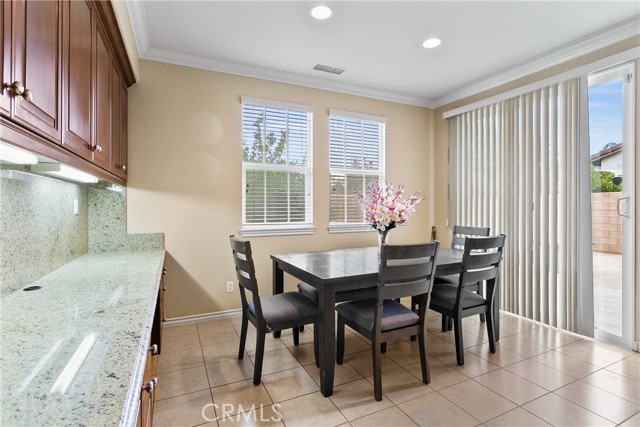 Detail Gallery Image 13 of 33 For 14496 Meadowbrook Ln, Corona,  CA 92880 - 5 Beds | 4/1 Baths