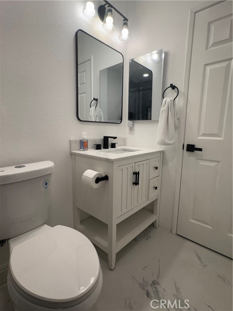 Detail Gallery Image 14 of 19 For 31 Waxwing Ln, Aliso Viejo,  CA 92656 - 2 Beds | 2/1 Baths