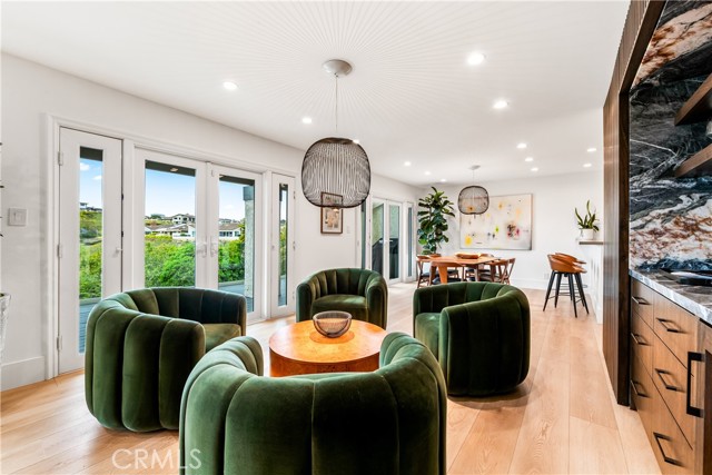 9 Jasmine Creek Dr, Corona del Mar CA: https://media.crmls.org/medias/4133374f-ac8b-4156-b02d-4053ed678290.jpg