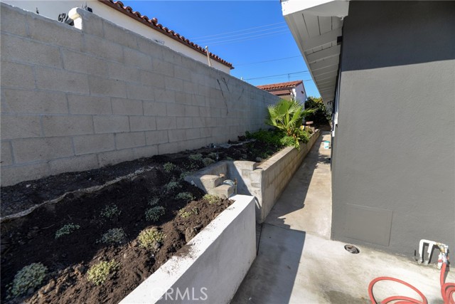 124 Avenida Miramar, San Clemente CA: https://media.crmls.org/medias/41335723-a9e0-42da-9761-13347f72ea18.jpg