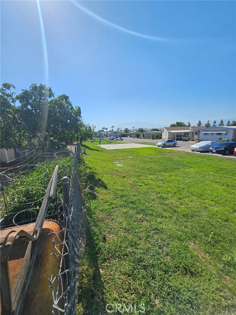 24414 University Avenue, Loma Linda CA: https://media.crmls.org/medias/41338496-9e7d-4f5f-b791-0ceec290d256.jpg