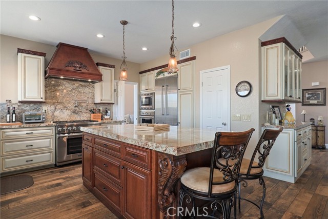 Detail Gallery Image 6 of 40 For 25 Corte Rivera, Lake Elsinore,  CA 92532 - 5 Beds | 3 Baths