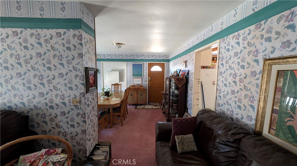 https://media.crmls.org/medias/4134a91e-bf6e-4376-bd54-da572d712452.jpg?preset=X-Large