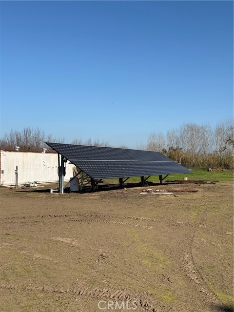 Detail Gallery Image 14 of 70 For 25565 Road 13, Chowchilla,  CA 93610 - 4 Beds | 3 Baths