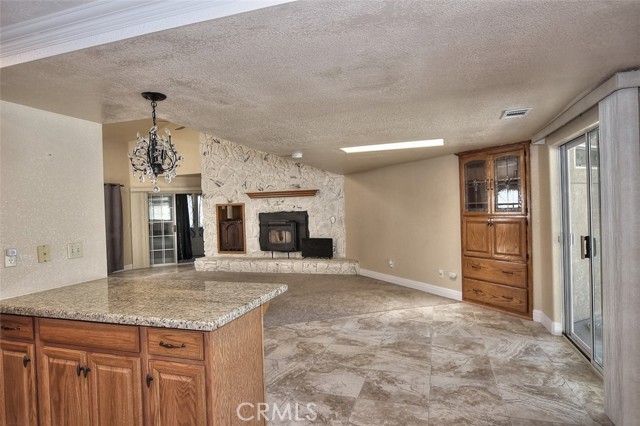 Detail Gallery Image 13 of 41 For 18611 Mustang Dr, Tehachapi,  CA 93561 - 4 Beds | 2 Baths