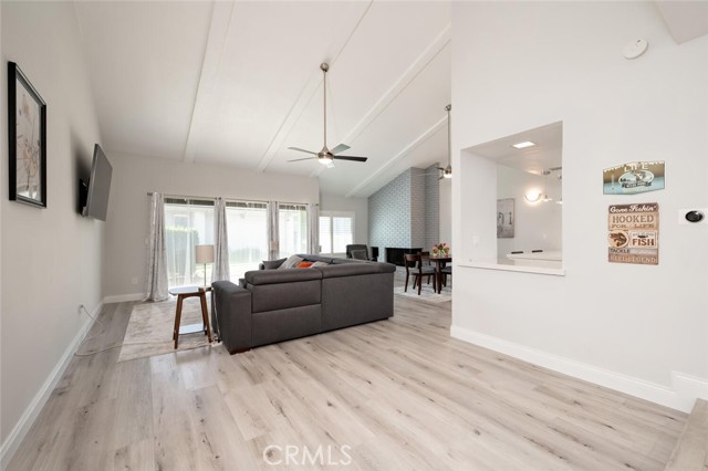 Detail Gallery Image 9 of 44 For 23438 Continental, Canyon Lake,  CA 92587 - 3 Beds | 2 Baths