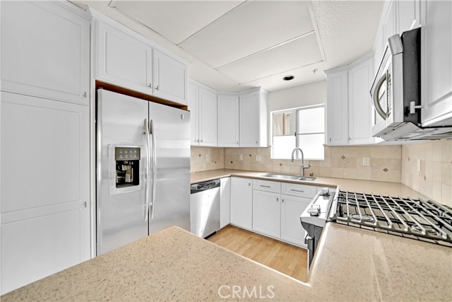 8312 Atlanta Avenue, Huntington Beach CA: https://media.crmls.org/medias/4135106a-1616-4acd-b50f-0770c3314989.jpg