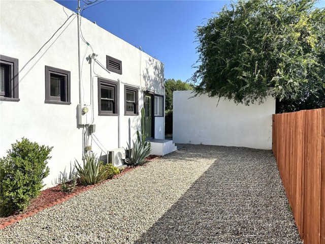 5743 Magnolia Avenue, Riverside CA: https://media.crmls.org/medias/41352a79-a503-4736-a7bd-5d7e1e69c194.jpg