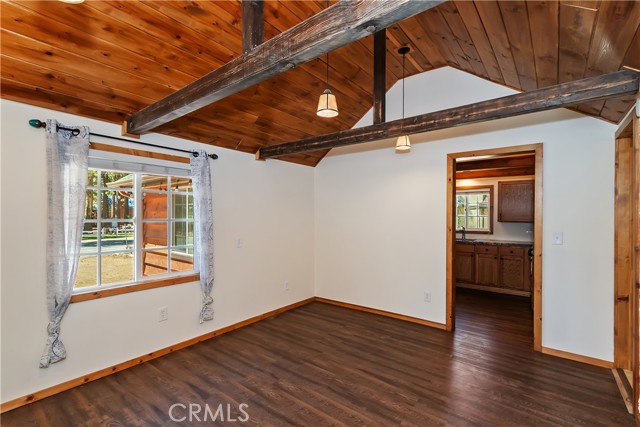 Detail Gallery Image 23 of 49 For 39234 N Shore Dr, Fawnskin,  CA 92333 - 2 Beds | 1/1 Baths