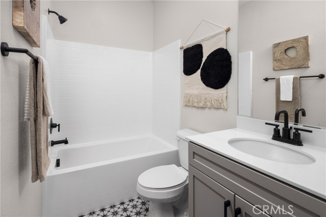 Detail Gallery Image 12 of 21 For 7547 Caspia Ct, Chino,  CA 91708 - 4 Beds | 3/1 Baths
