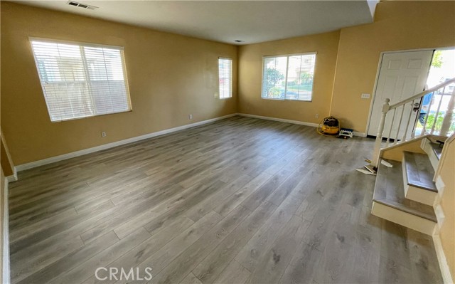 Detail Gallery Image 5 of 56 For 13977 Blue Ribbon Ln, Corona,  CA 92880 - 4 Beds | 3/1 Baths