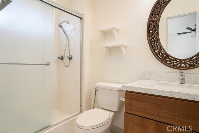 Detail Gallery Image 12 of 29 For 18619 Collins #F29,  Tarzana,  CA 91356 - 2 Beds | 2 Baths