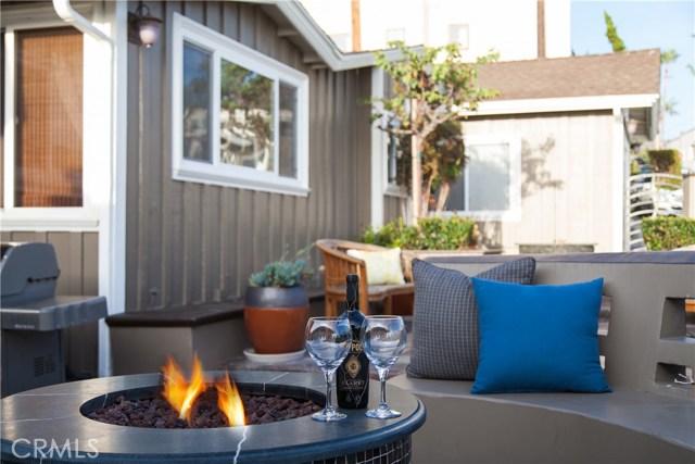 150 Cress Street Laguna Beach, California Your possibilities are virtually endless at this gated compound in Laguna Beach’s desirable village.
