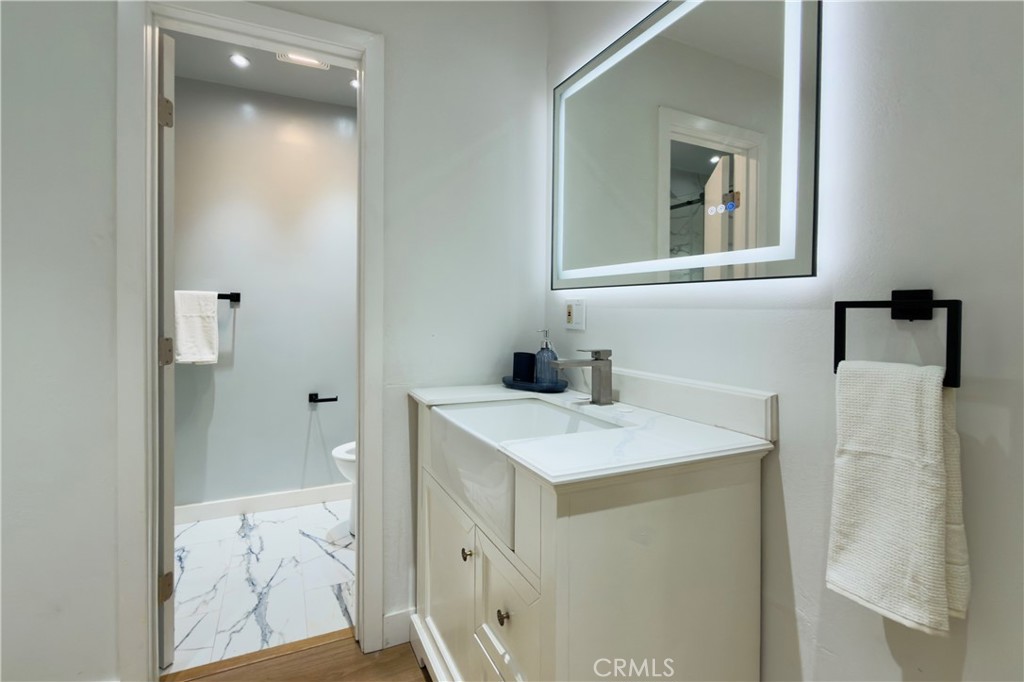 https://media.crmls.org/medias/41369b6b-13cb-4644-9639-0ef01a417ec1.jpg?preset=X-Large