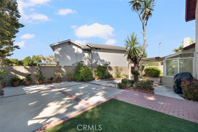 Detail Gallery Image 26 of 31 For 3485 Venetian Dr, Costa Mesa,  CA 92626 - 4 Beds | 2/1 Baths