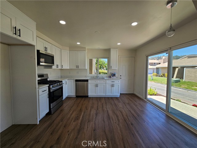 44516 La Paz Road, Temecula CA: https://media.crmls.org/medias/41375fda-f828-49d3-bf6a-5e1fc7c79027.jpg
