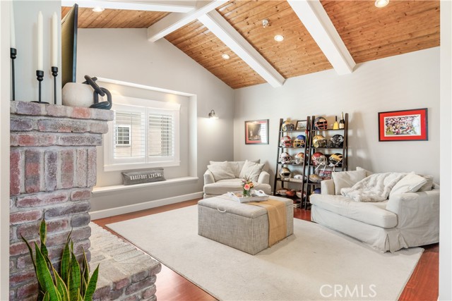 202 Avenue H, Redondo Beach CA: https://media.crmls.org/medias/4137930f-8f04-430d-b83d-95b6a043bad7.jpg