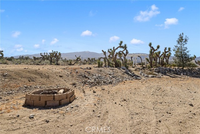 Detail Gallery Image 39 of 59 For 1237 Mono, Pinon Hills,  CA 92372 - 3 Beds | 2 Baths