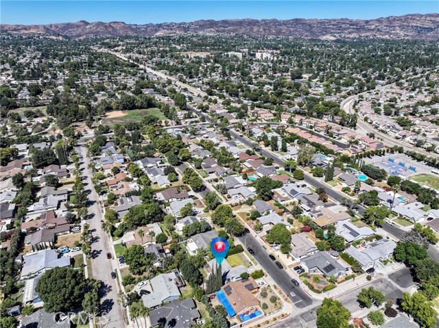 22440 Schoolcraft St., West Hills CA: https://media.crmls.org/medias/4139ec1e-4587-4f1b-8292-e86236612a00.jpg