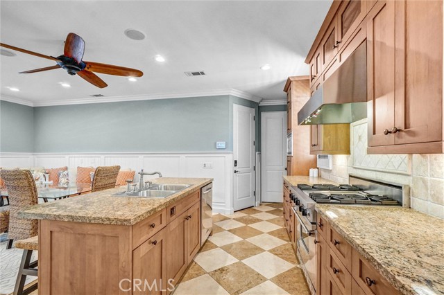 206 E Balboa Boulevard, Newport Beach, California 92661, 3 Bedrooms Bedrooms, ,3 BathroomsBathrooms,Residential Lease,For Rent,206 E Balboa Boulevard,CRIV25010739