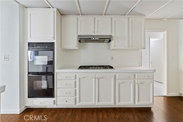 5333 Zelzah Avenue, Encino CA: https://media.crmls.org/medias/413a8f21-9f3e-4dca-a164-2f78cd6b3d03.jpg