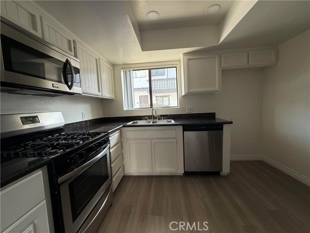 Detail Gallery Image 11 of 26 For 5250 Colodny Dr #22,  Agoura Hills,  CA 91301 - 1 Beds | 1/1 Baths