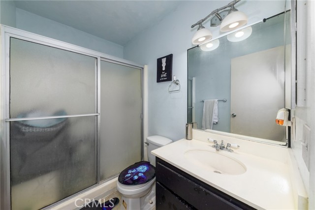 Detail Gallery Image 10 of 21 For 10331 Lindley Ave #205,  Porter Ranch,  CA 91326 - 3 Beds | 2 Baths