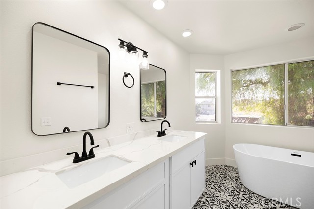 Detail Gallery Image 17 of 24 For 23385 Cooper View Dr, Menifee,  CA 92587 - 3 Beds | 2/1 Baths