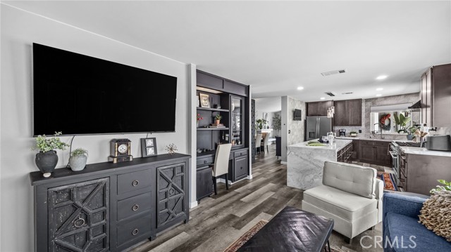 Detail Gallery Image 10 of 35 For 23301 Ridge Route Dr #95,  Laguna Hills,  CA 92653 - 3 Beds | 2 Baths
