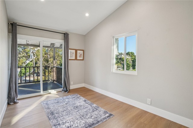 835 Amigos Way, Newport Beach CA: https://media.crmls.org/medias/413e5e93-4525-422f-bc42-5b441f830a2a.jpg