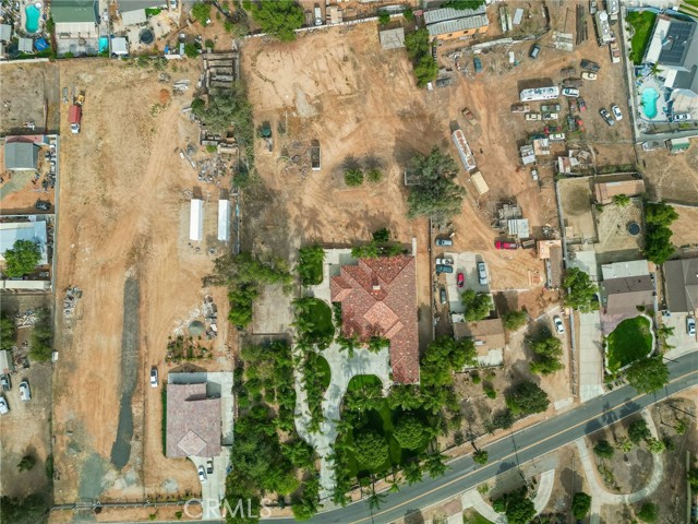 6116 Chadbourne Avenue, Riverside CA: https://media.crmls.org/medias/413eaaff-42c5-40aa-9c6b-27e401862843.jpg