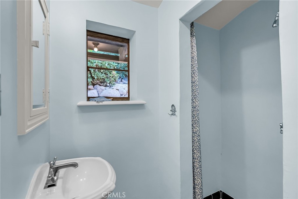 MLS #IV25260007 image #41