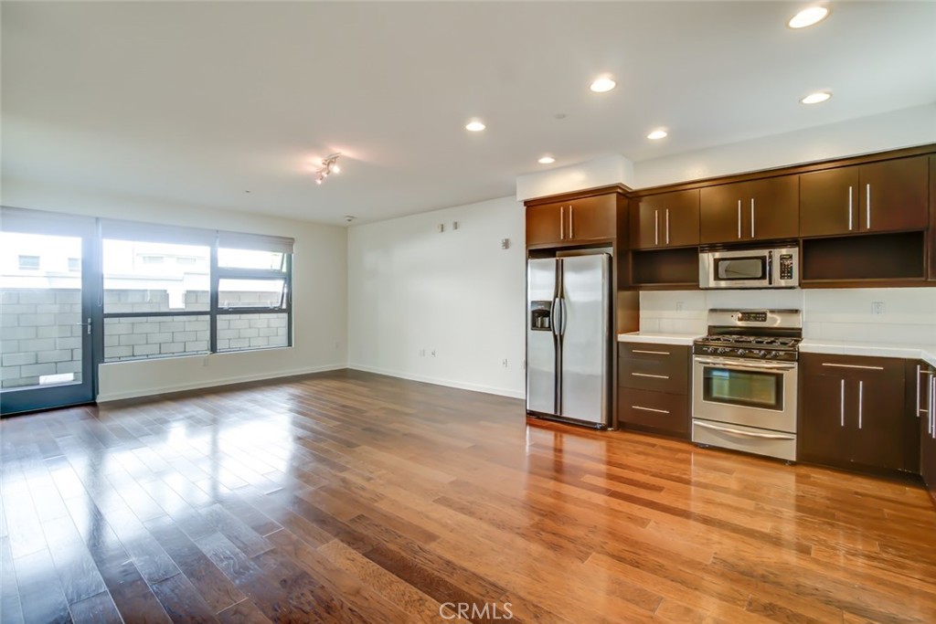 MLS #SB25273785 image #2