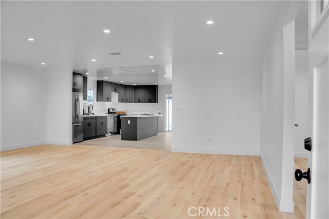 6513 San Miguel Street, Paramount CA: https://media.crmls.org/medias/413fb126-c8bf-41e9-880f-d0e4a040ae9b.jpg