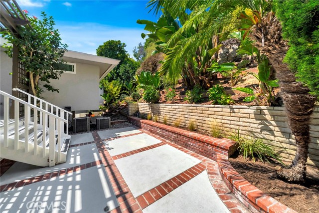 3116 Breakers Drive, Corona del Mar CA: https://media.crmls.org/medias/413fd4f1-bd13-49fe-9d1d-2b6e6ac36d97.jpg