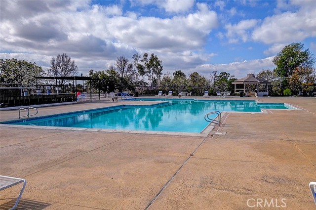 13556 La Jolla Circle, La Mirada, California 90638, 2 Bedrooms Bedrooms, ,2 BathroomsBathrooms,Quadruplex,For Sale,La Jolla,PW25032366