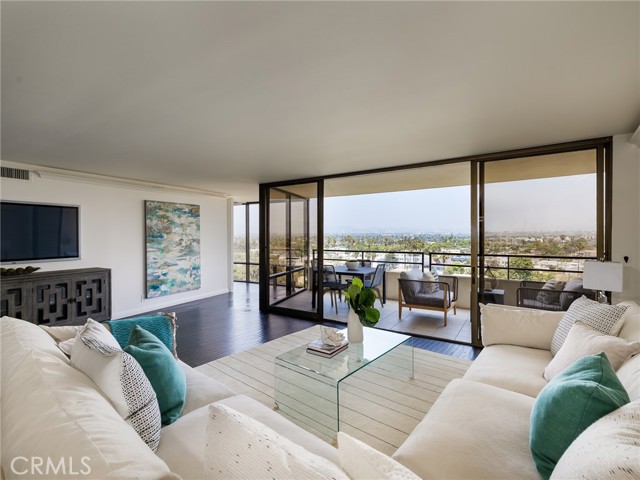 Detail Gallery Image 5 of 33 For 4316 Marina City Dr #531,  Marina Del Rey,  CA 90292 - 2 Beds | 2 Baths